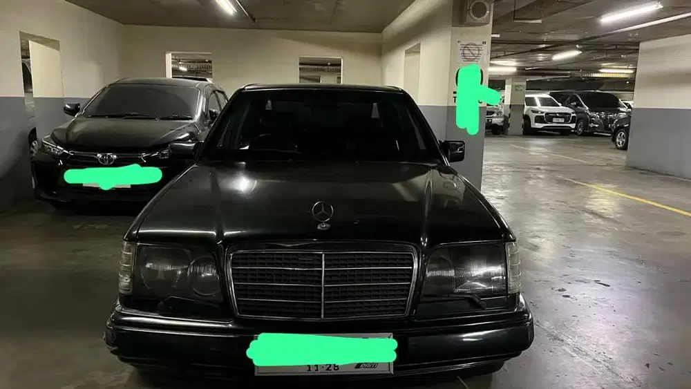 Mercedes-Benz E320 W124