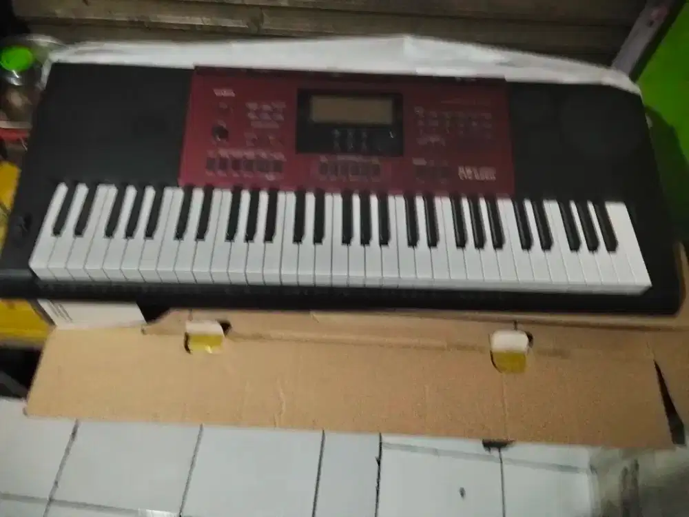 Piano keyboard casio