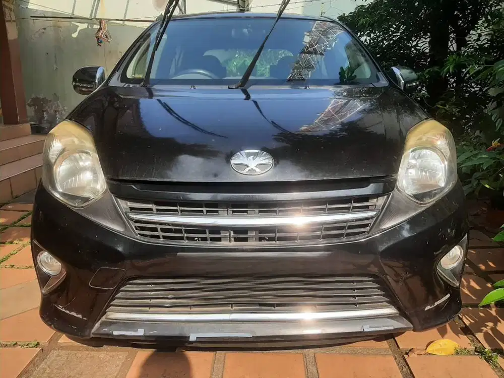 Toyota Agya 2015 Hitam (Kilometer Istimewa)