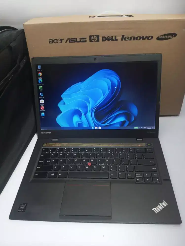 Lenovo X1 Carbon Gen4 Core i5 - 4300U DDR 8GB SSD 256Gb LED 14 FHD