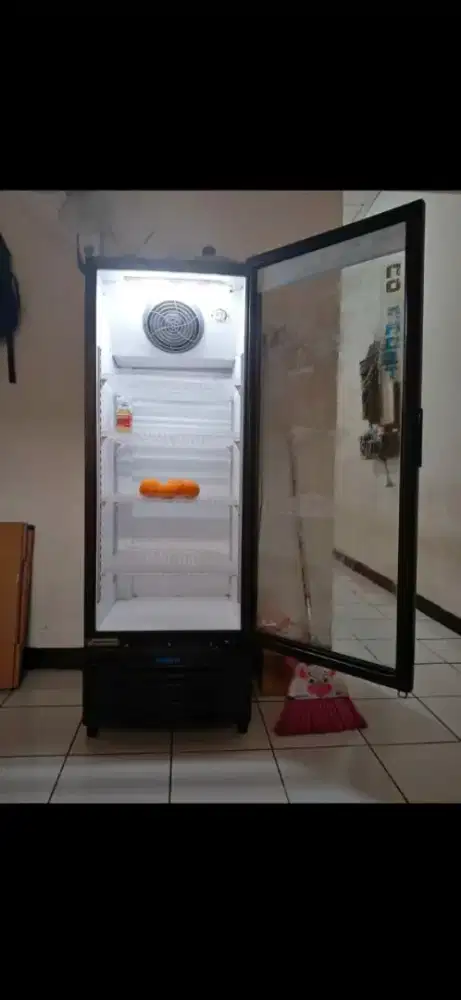 Jual butuh showcase kulkas pendingin minuman ukuran 4 rak