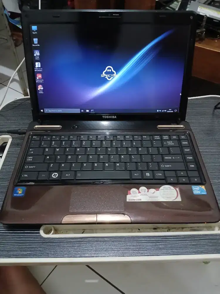 Laptop Toshiba L735 ,Core i5 ,Ram 4 GB ,Hdd 500Gb /Kuliah/Kerja/Sekola