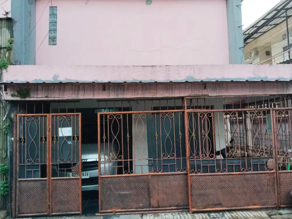 Disewakan di utan kayu