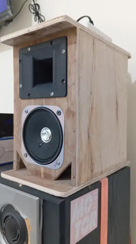 Di jual Box Line array midle range 4 inchi komplit speaker + tweter