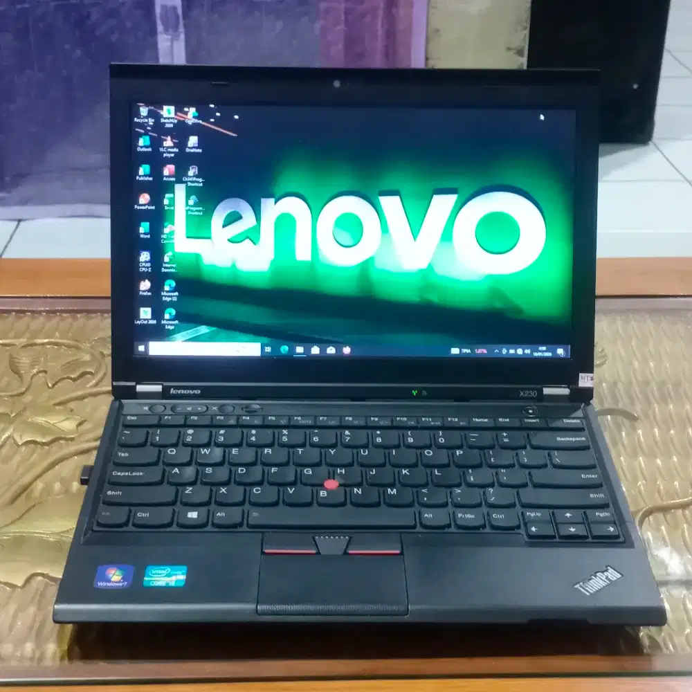 Lenovo ram 10gb ssd 256gb i5