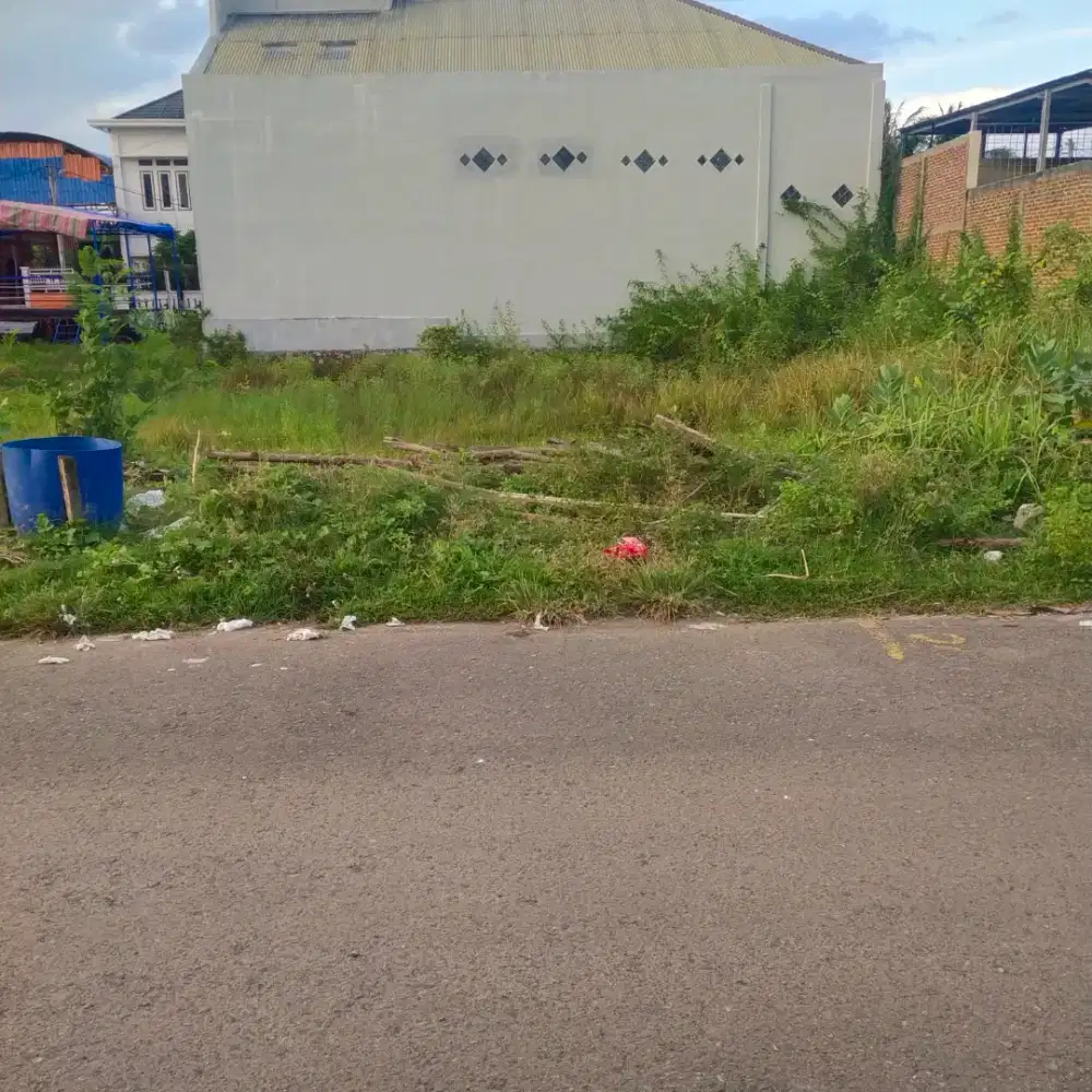 Tanah cantik 300 meter di Bayu. dekat batoh