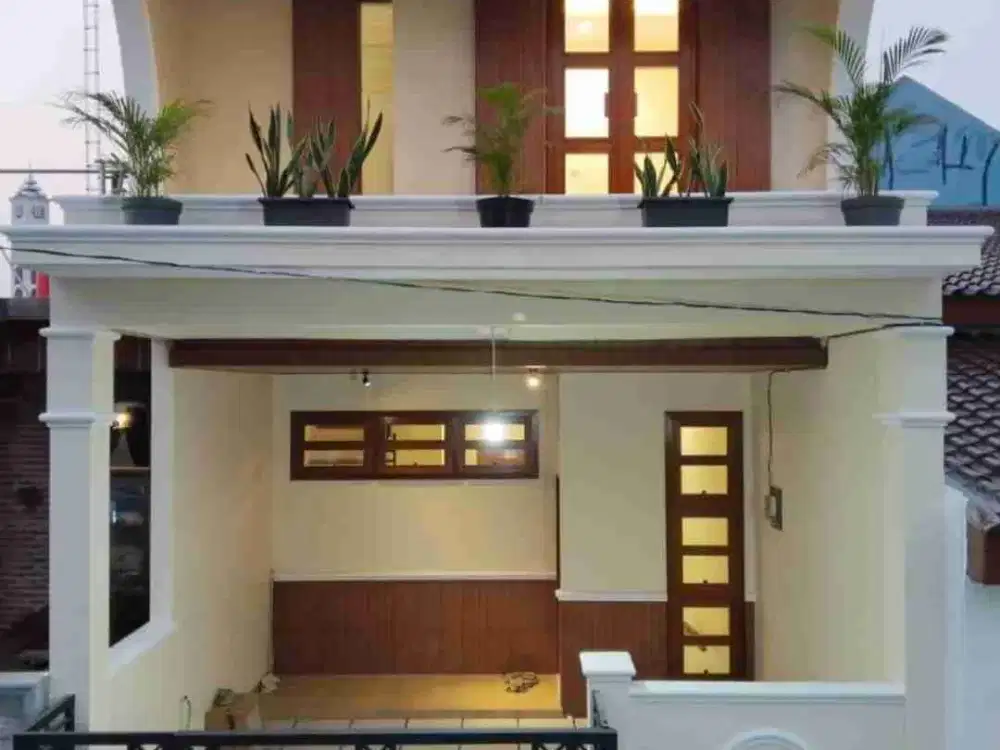 Rumah baru bagus siap huni, nyaman, Asri, Bebas Banjir, Lokasi strategis 3 Lantai dekat dengan stasiun kereta, sekolah auliya, pintu tol,  di Villa Bintaro Indah