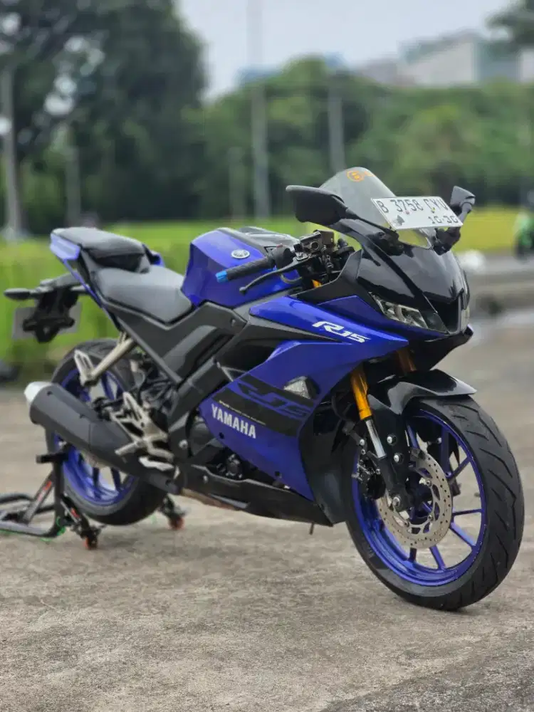 Yamaha R15 V3 Biru