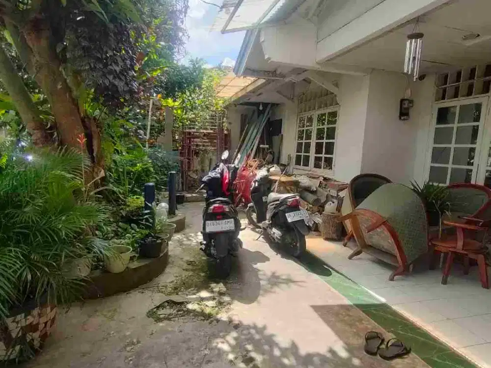 Rumah Dekat kolam renang komplek Tasbi 1 / tasbih 1