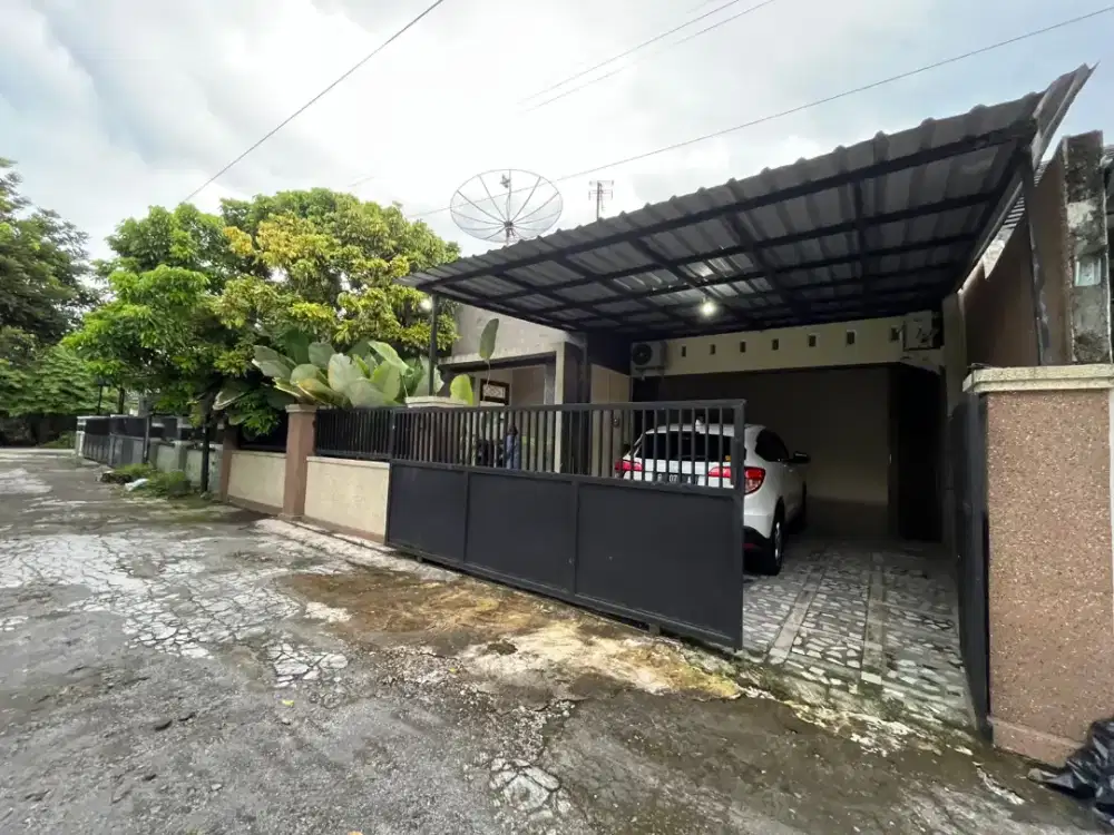 Disewakan Rumah Mewah Full Furniture Di Area Purwomartani