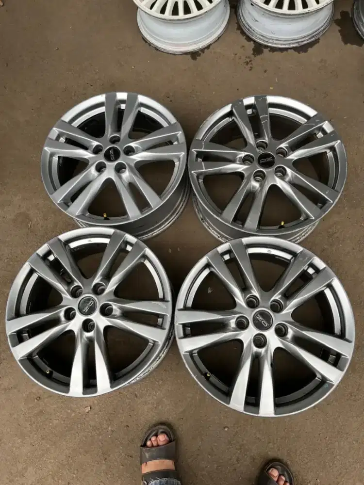 Velg original OEM Nissan Elgrand ring 18 pcd 5x114,3 4pcs