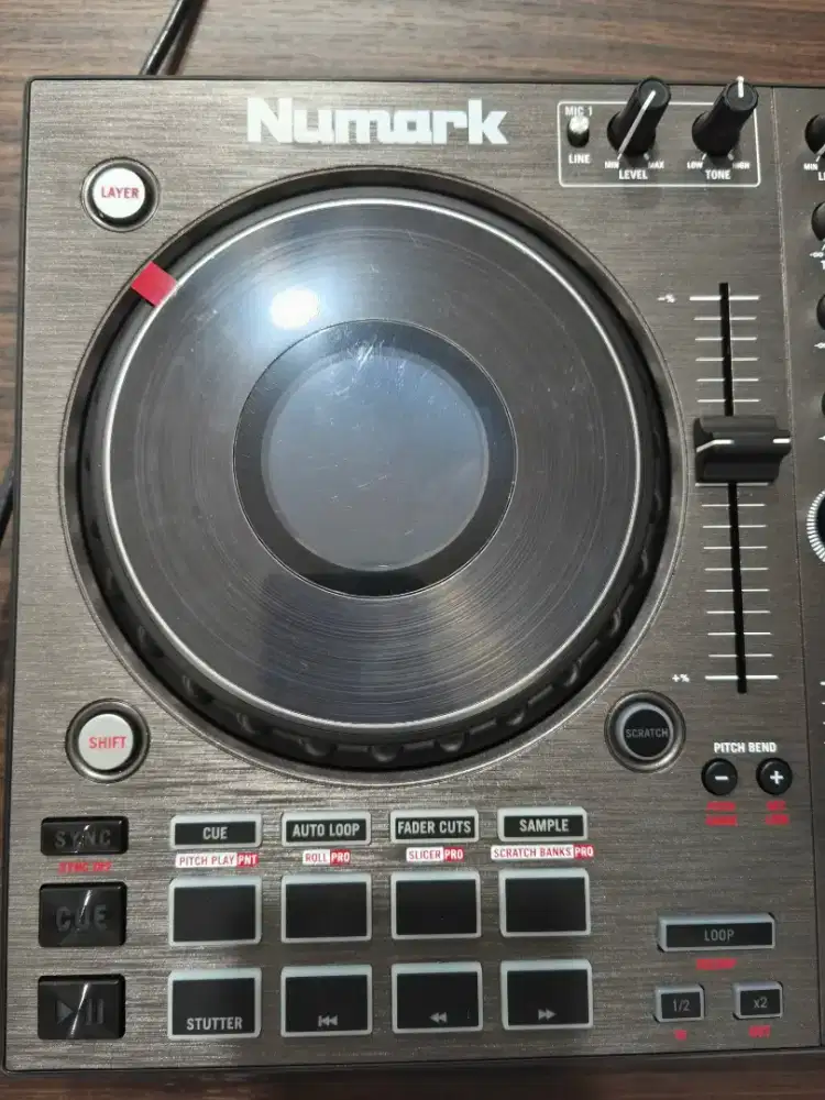 Dj Numark Nsf4x