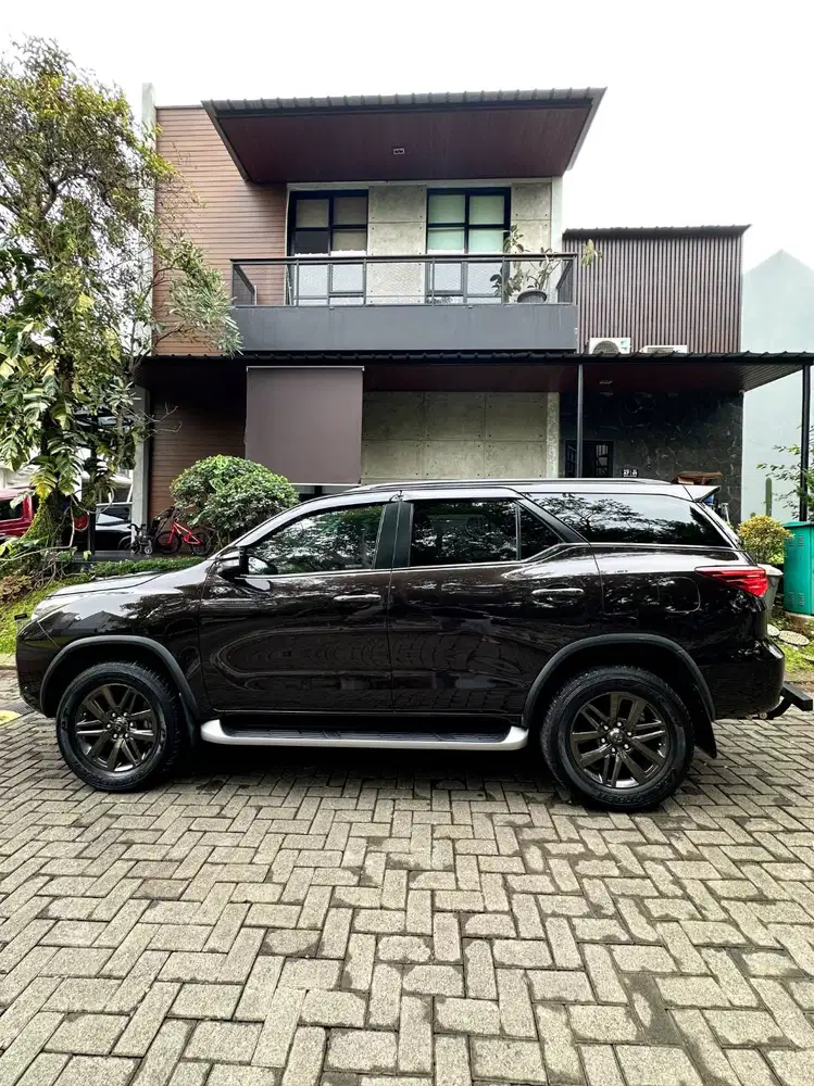 Fortuner VRZ Solar A/T Mulus