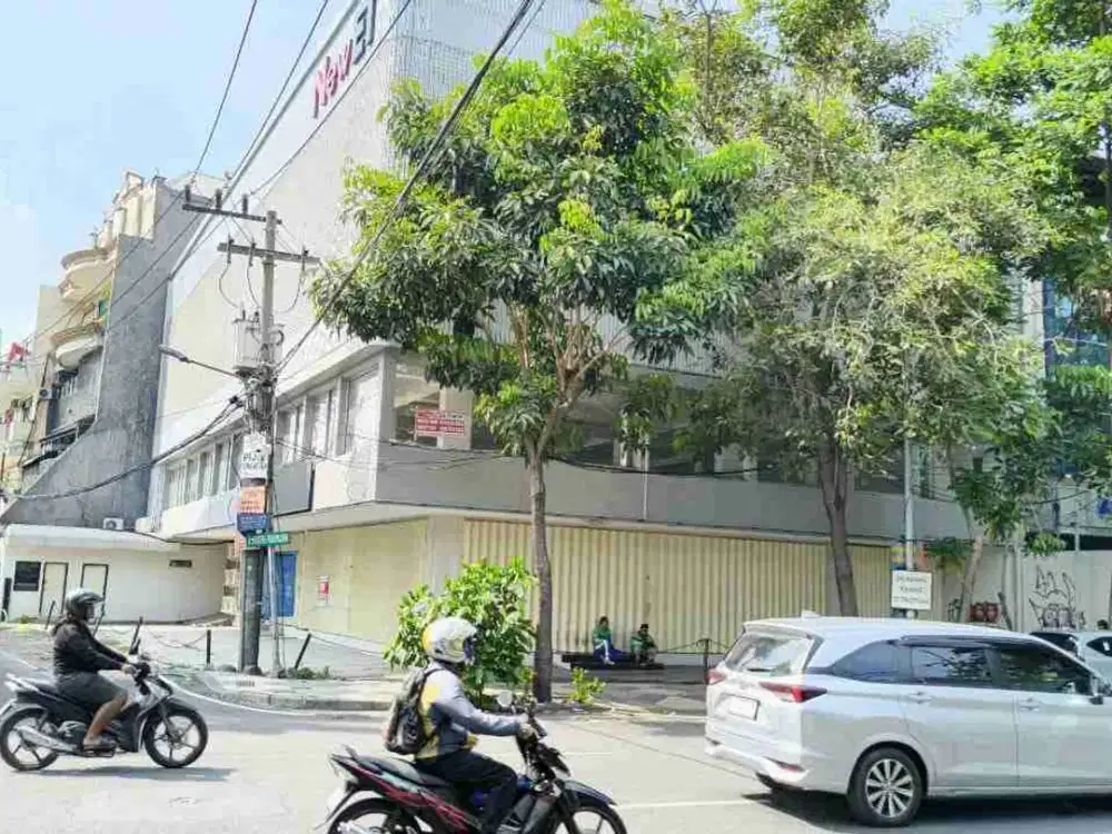 DISEWAKAN BANGUNAN KOMERSIAL AREA RAYA GENTENGKALI SURABAYA PUSAT KOTA