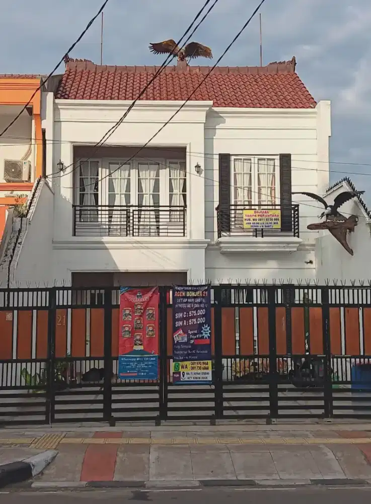 Rumah Kebon Jeruk Raya No.21 (Samping Kecamatan)