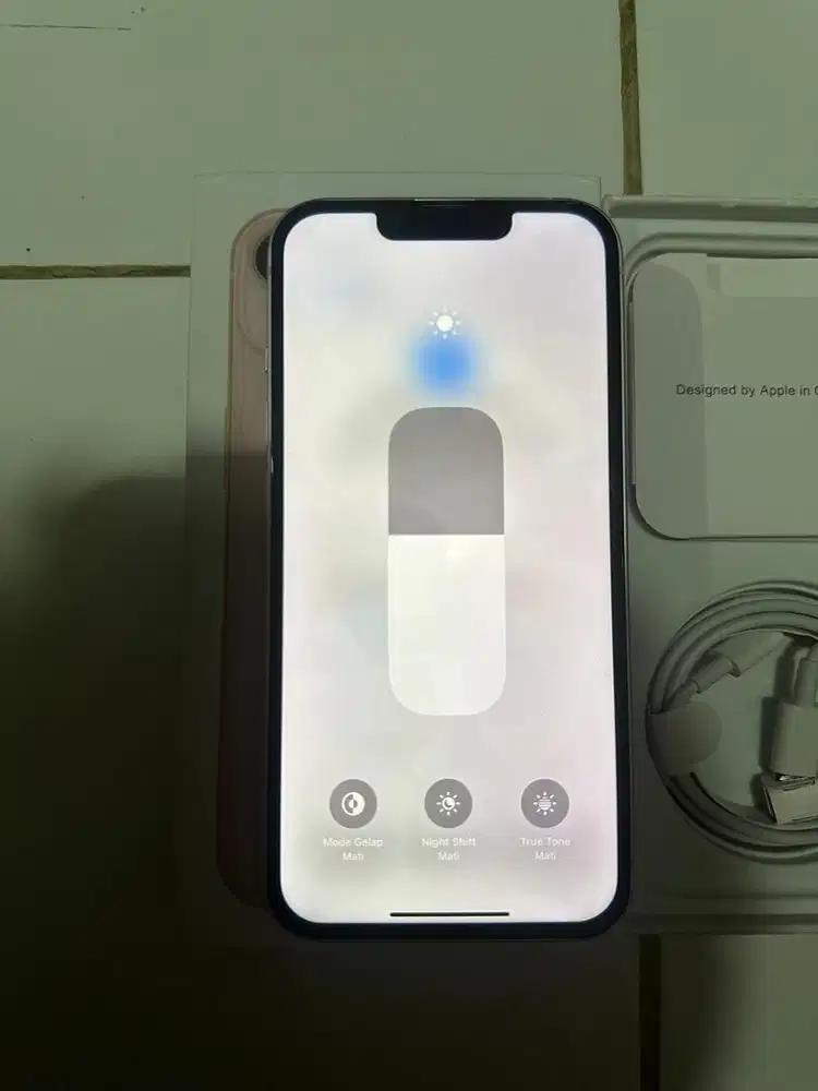 Dijual Iphone 13 Pink 256GB Mulus Lengkap Terdaftar