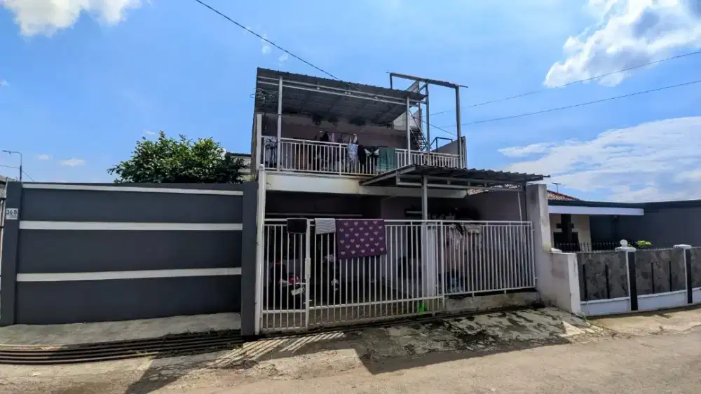 Rumah Villa Cisarua Bandung