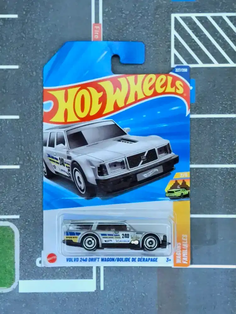 Hotwheels Reguler Volvo 240 Drift Wagon (NEGO TIPIS)