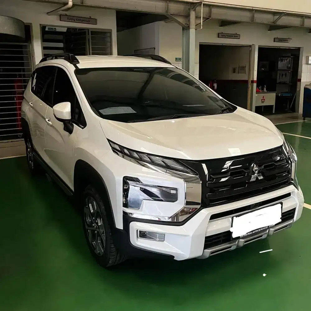 Mitsubishi Xpander Cross Premium cvt thn 2025 on going