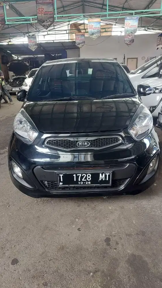 DP 10 jt KIA Picanto SE 1.2 Manual 2011 Hitam Mulus