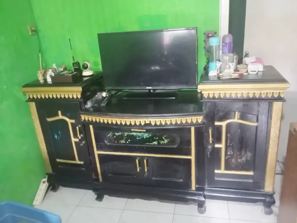 Jual second lemari Tv
