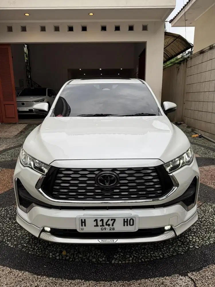 ZENIX Q HYBRID TSS MODELISTA 2023