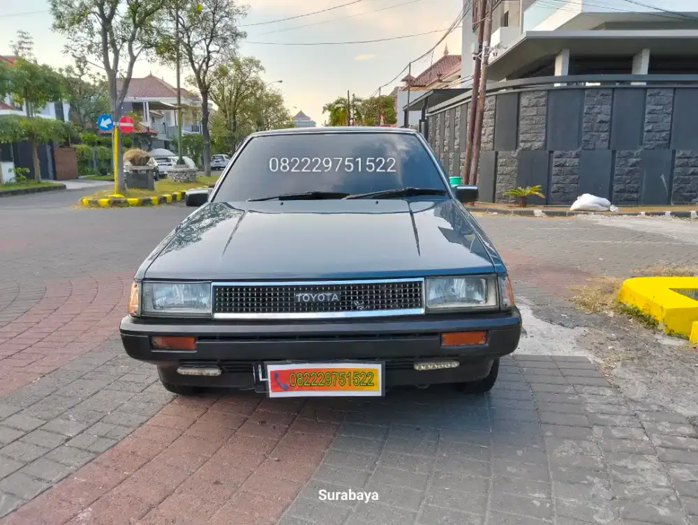 Toyota Corolla SE Saloon 1986 Antik Ciamik Poll