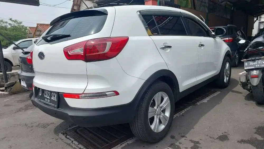 KIA SPORTAGE SE 2.0 AT 2011 / 2012 White Mulus