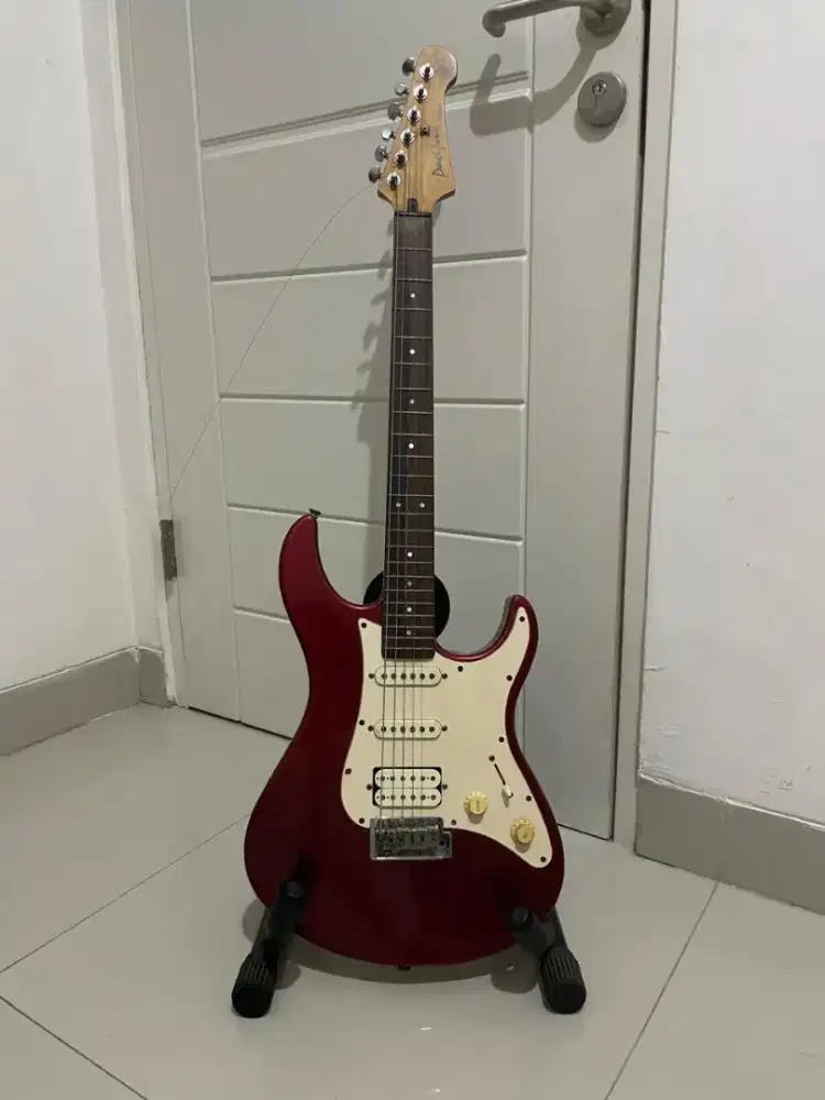 Guitar listrik yamaha