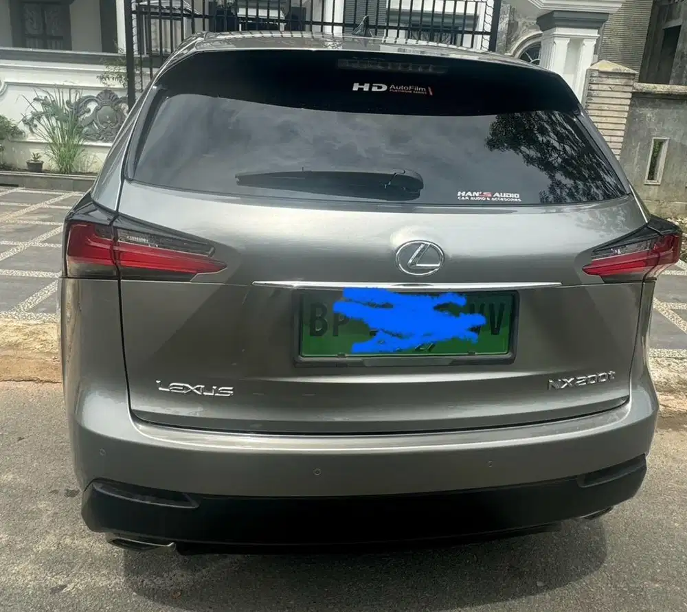 Di jual lexus tahun 2015