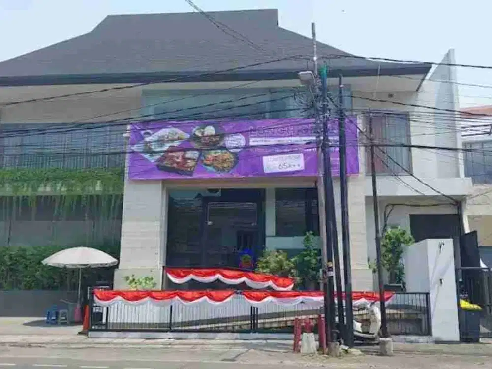 Tempat Usaha Kebayoran Baru Parkir 10 Mobil