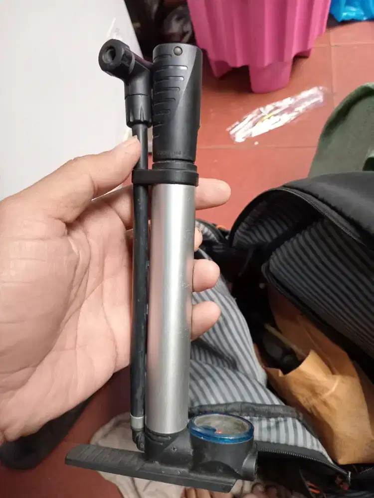 Pompa ban sepeda BET0
