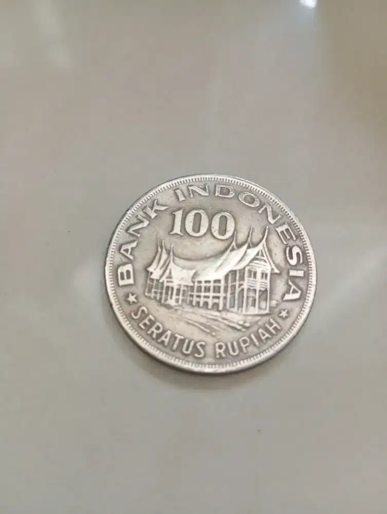 Dijual uang koin Rp 100  THN 1978 wayang