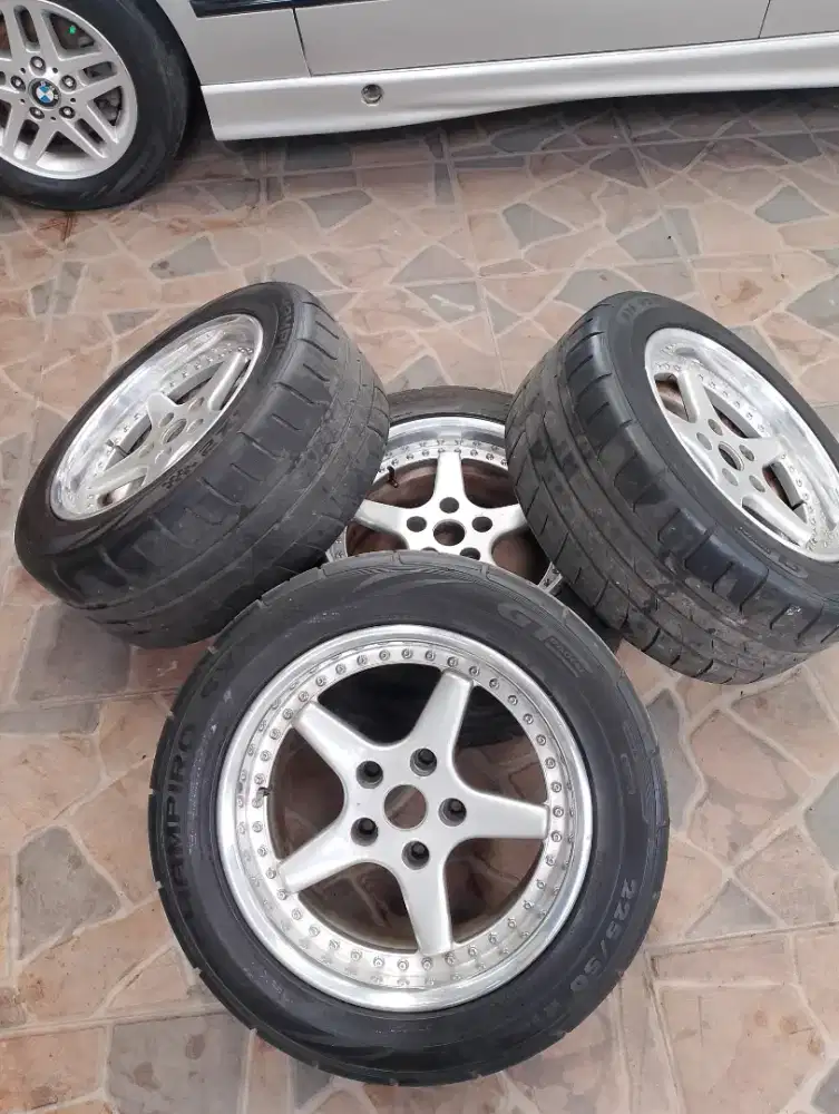 Ban mobil + velg napre Japan ( 4pcs )