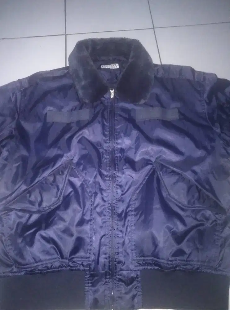 Bomber ori jaket berlayar kapal laut