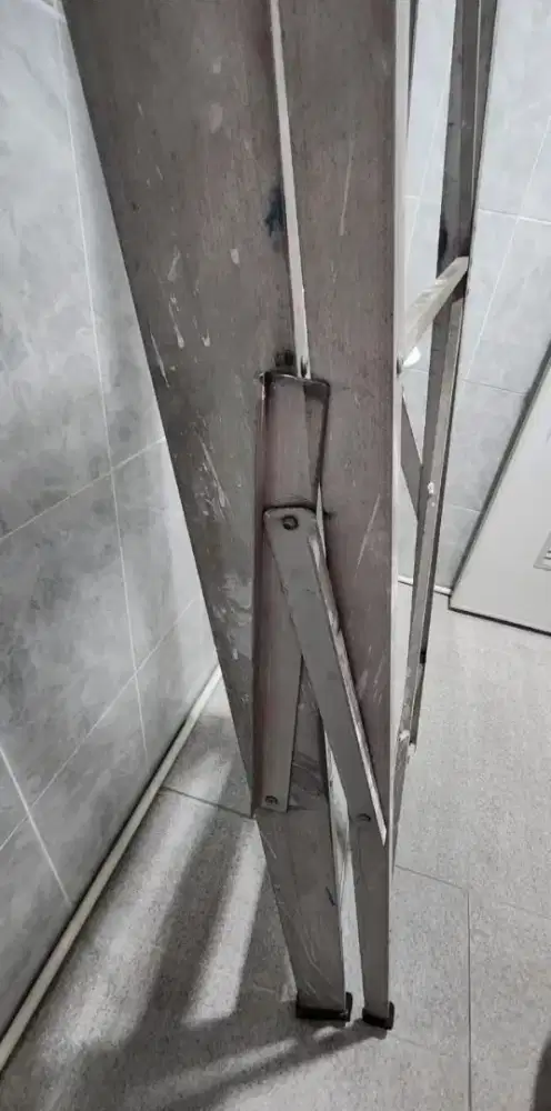 Tangga 2M x Lebar 40Cm