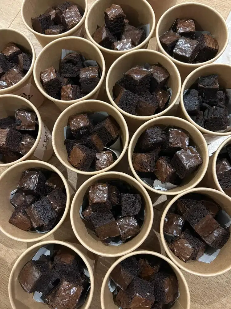 Dibutuhkan art menginap