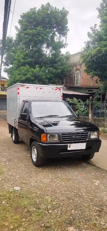 ISUZU PANTHER BOX ALUMINIUM TAHUN 2004