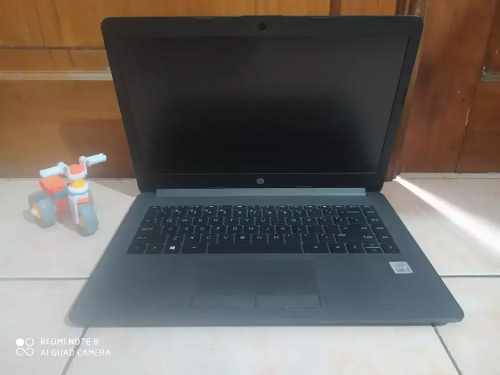 JUAL CEPAT HP 240 G7/core i3 gen10/ram8gb/SSD 512/VGA UHD/slim mantap