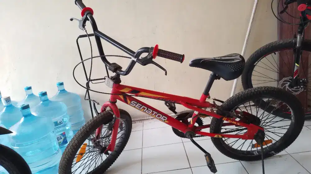 Sepeda bmx ukuran 20