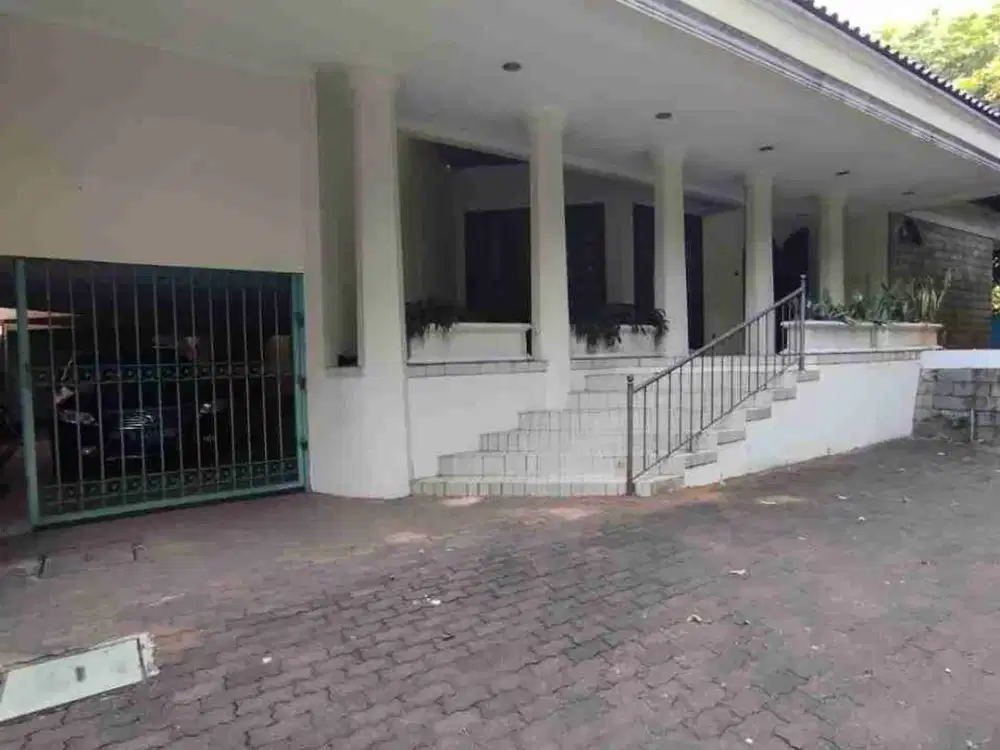 dijual cepat rumah mega Kuningan