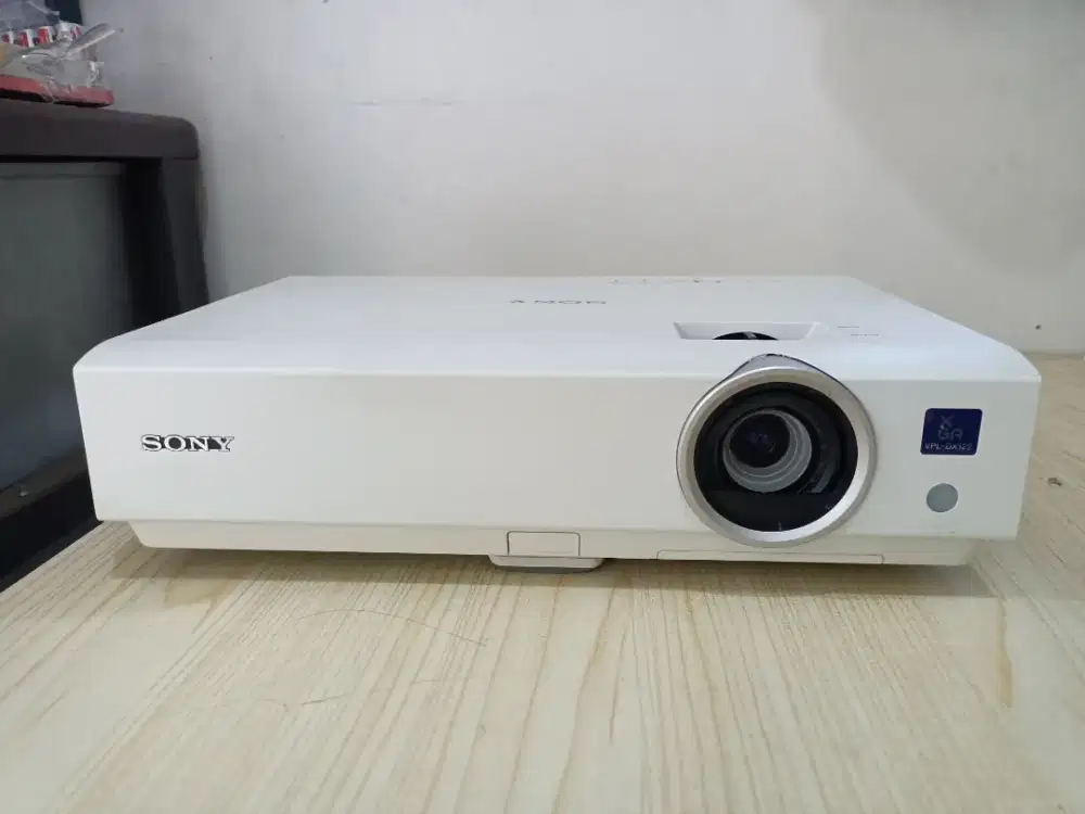Proyektor sony vpl dx122 HDMI