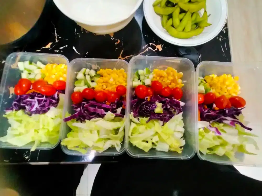 Dibutuhkan asisten rumah tangga