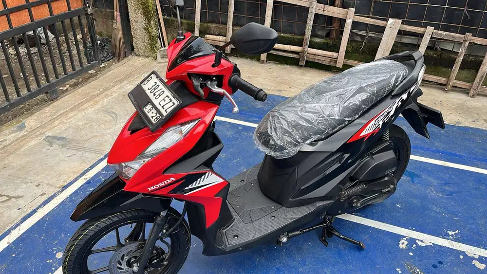 Honda BEAT Tahun 2023 Pajak Panjang