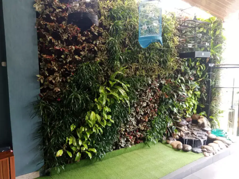 Vertikal garden dan taman.