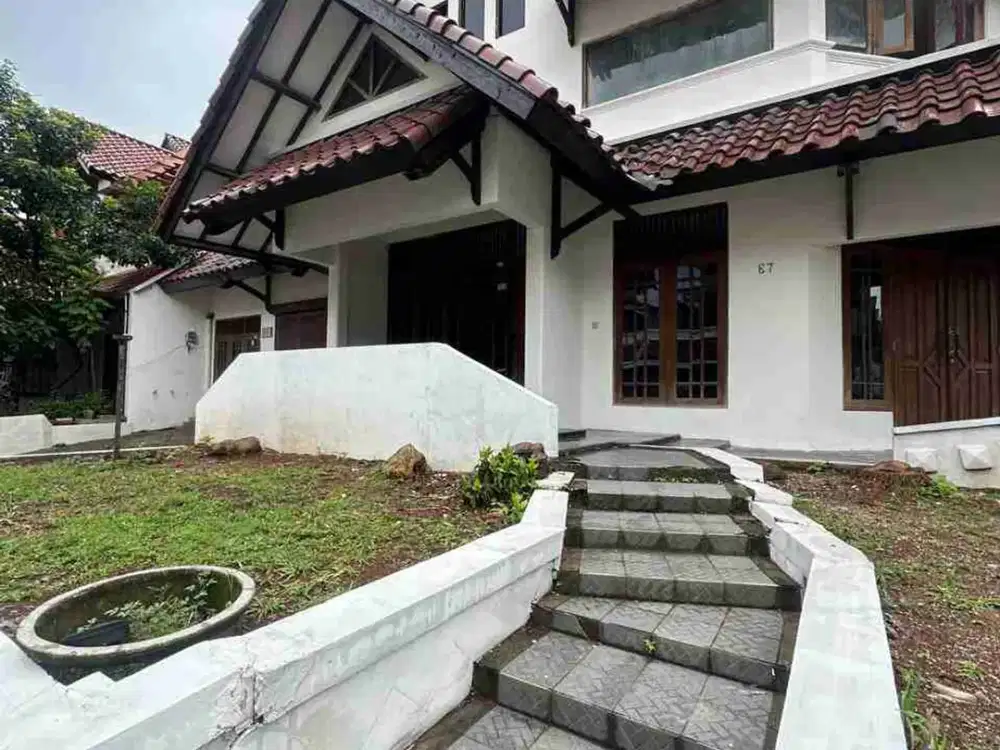 Dekat MRT Lebak Bulus, Dijual Rumah Siap Huni di Lebak Bulus Jakarta Selatan