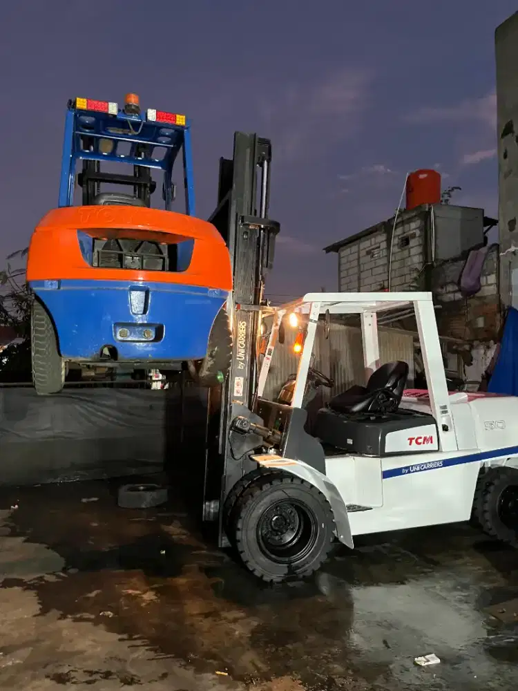 Forklift tcm 5 ton tahun 2021