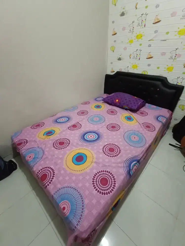 Springbed Central 140x200 + Divan