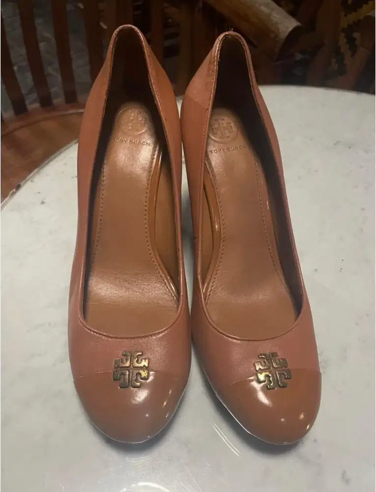 Tory Burch wedges authentic