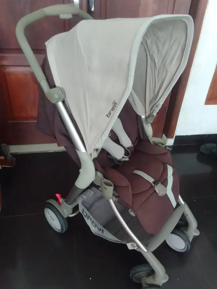 Stroller brevi boomerang